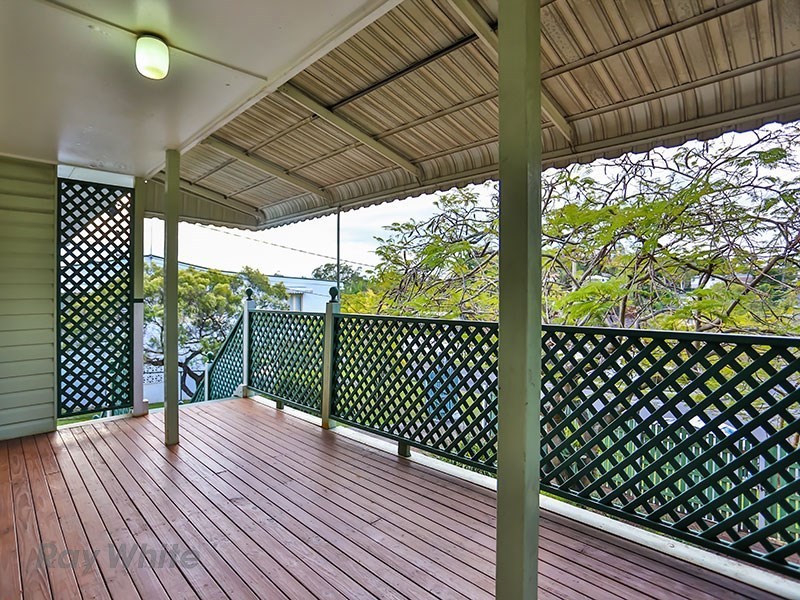 6 Aldren Street, Stafford Heights QLD 4053