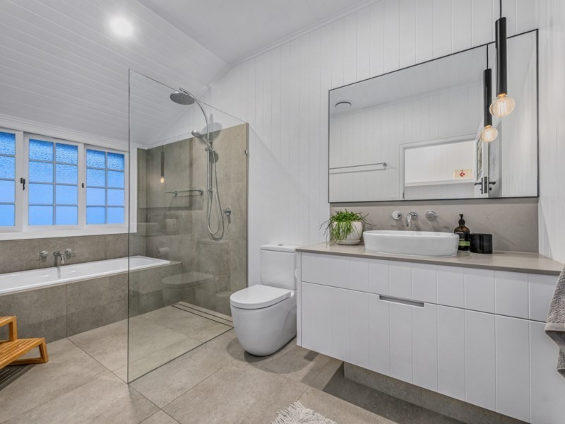 79 Lanham Avenue, Grange QLD 4051