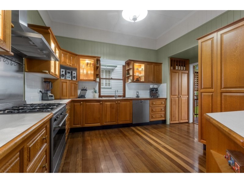 17 Eleventh Avenue, Kedron QLD 4031