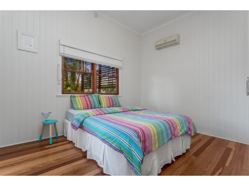 17 Eleventh Avenue, Kedron QLD 4031