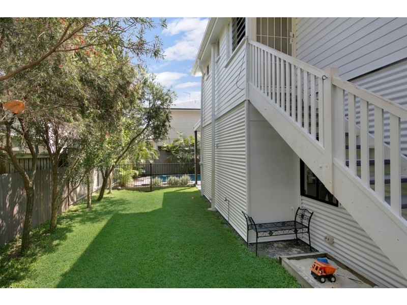 64 Clarke Street, Hendra QLD 4011