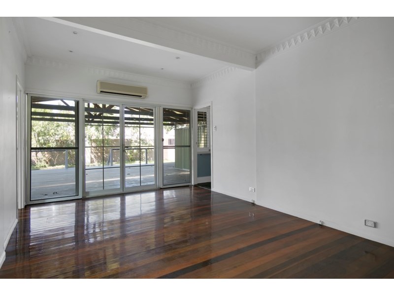 11 Williams Avenue, Hendra QLD 4011