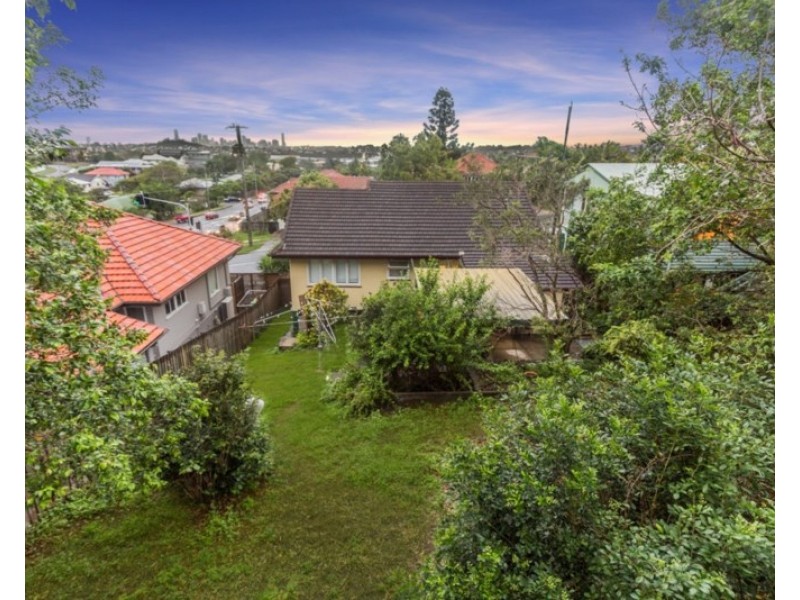 3 Wilgarning Street, Stafford Heights QLD 4053