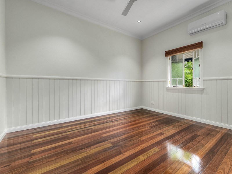 7 Mina Parade, Newmarket QLD 4051