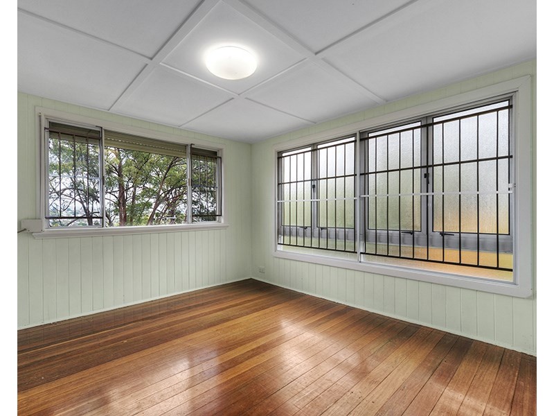 45 Lansdowne Street, Newmarket QLD 4051