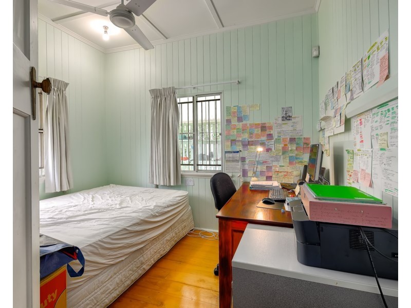 45 Lansdowne Street, Newmarket QLD 4051