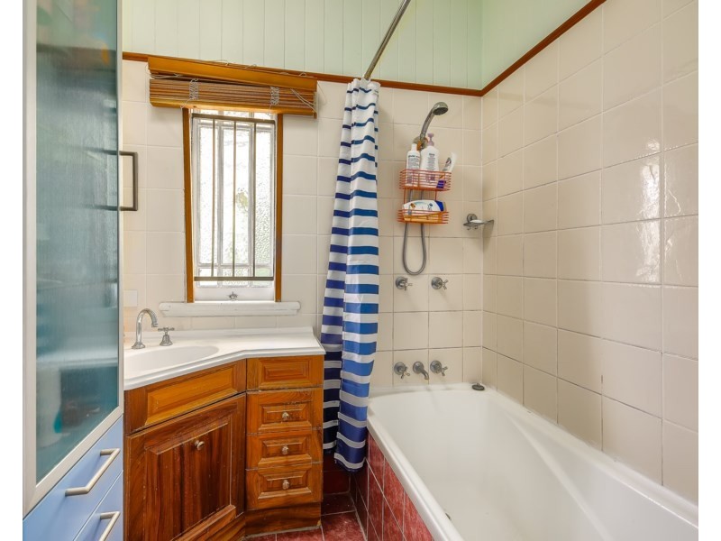 45 Lansdowne Street, Newmarket QLD 4051