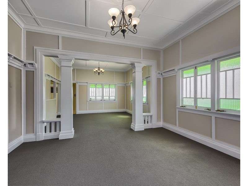 90 Lansdowne Street, Newmarket QLD 4051