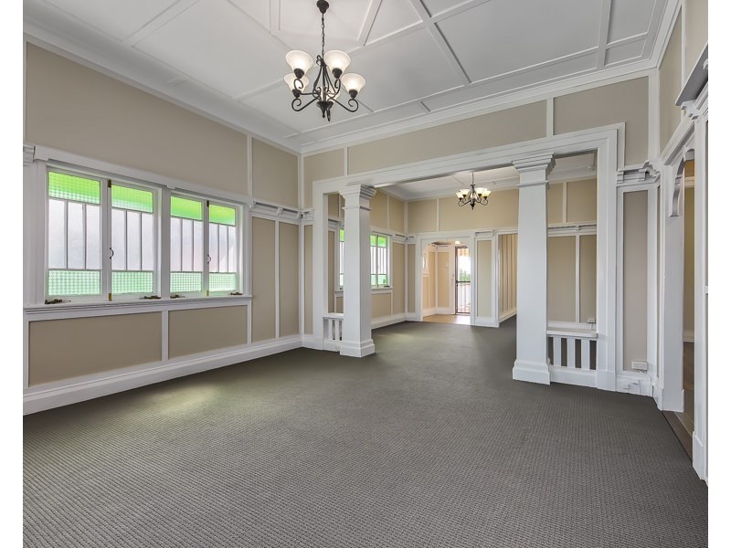 90 Lansdowne Street, Newmarket QLD 4051