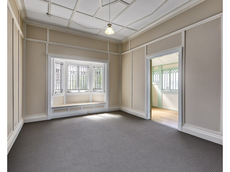 90 Lansdowne Street, Newmarket QLD 4051