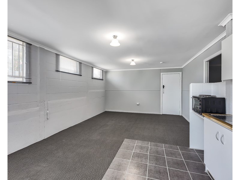 90 Lansdowne Street, Newmarket QLD 4051