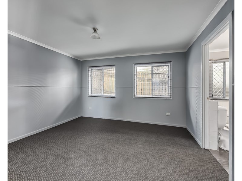 90 Lansdowne Street, Newmarket QLD 4051