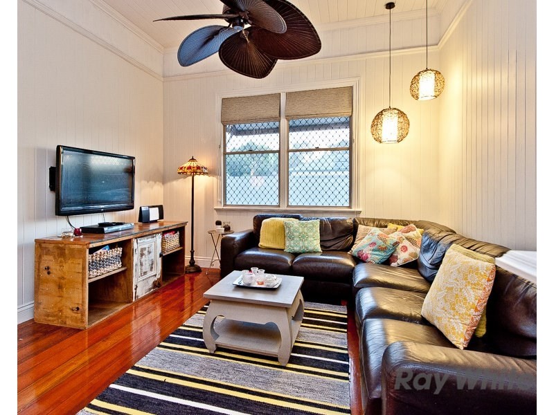 19 Larwill Avenue, Northgate QLD 4013