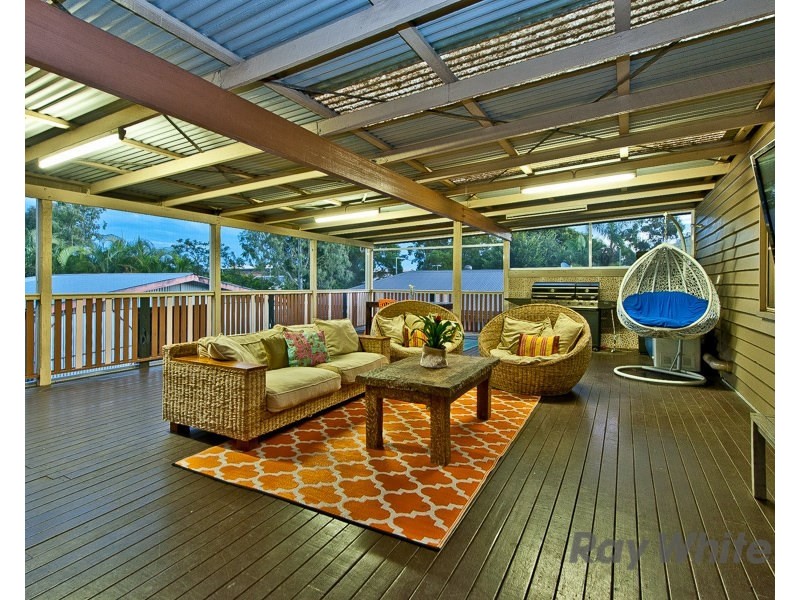 19 Larwill Avenue, Northgate QLD 4013