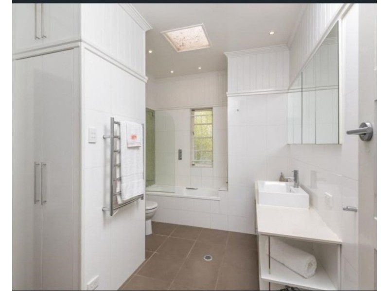 7 Crawford Avenue, Stafford QLD 4053