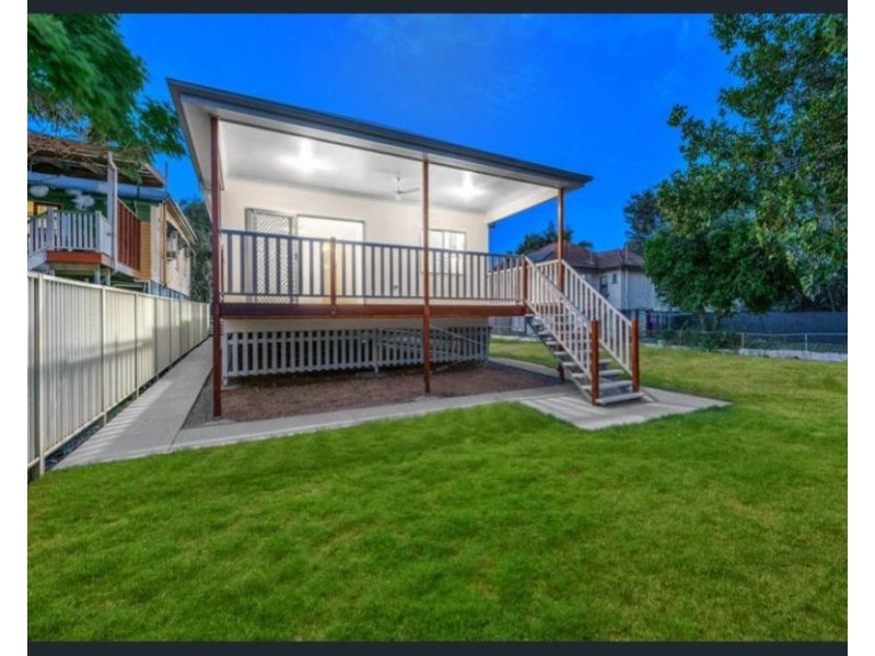 106 Albion Road, Windsor QLD 4030