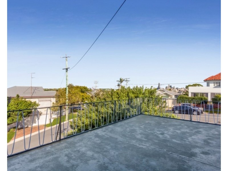 1/97 Constitution Road, Windsor QLD 4030