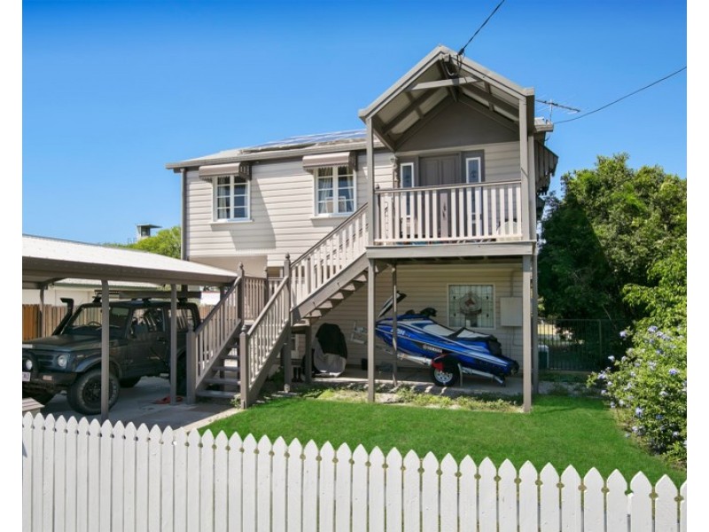 109 Raceview Avenue, Hendra QLD 4011