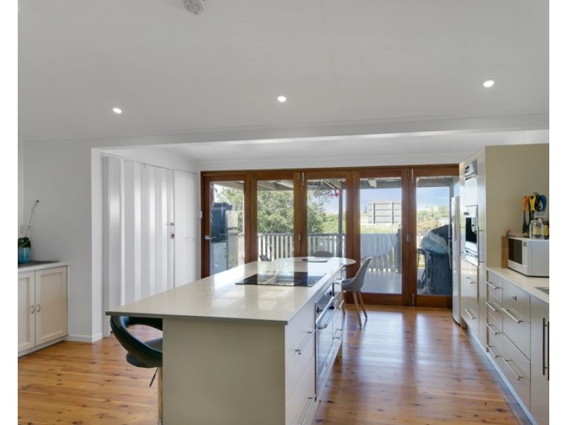 109 Raceview Avenue, Hendra QLD 4011