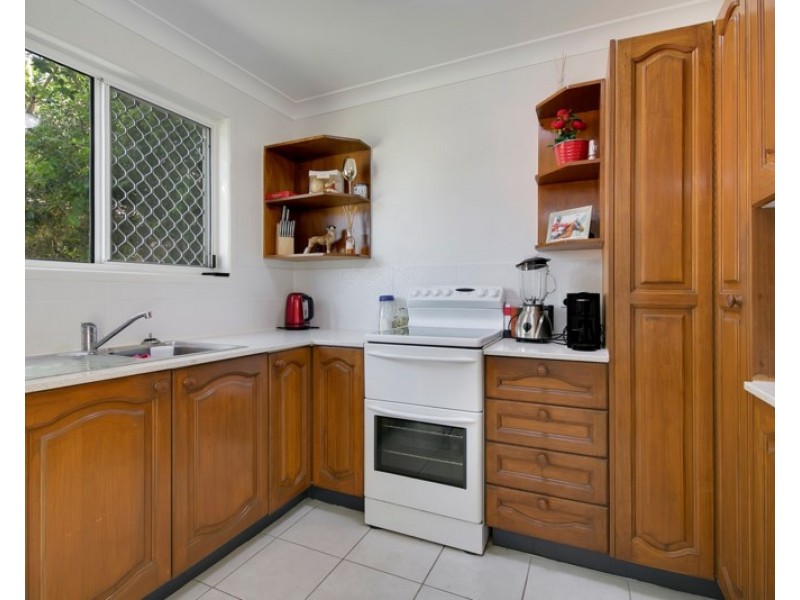 109 Raceview Avenue, Hendra QLD 4011