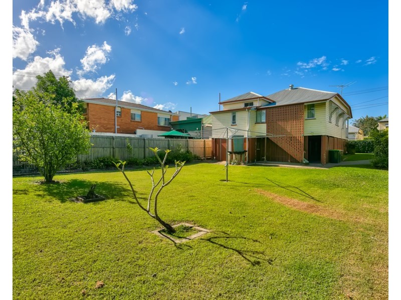 54 Lodge Road, Wooloowin QLD 4030