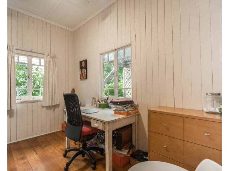 44 Bale Street, Albion QLD 4010