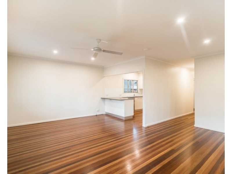 35 Macnaughton Street, Stafford QLD 4053