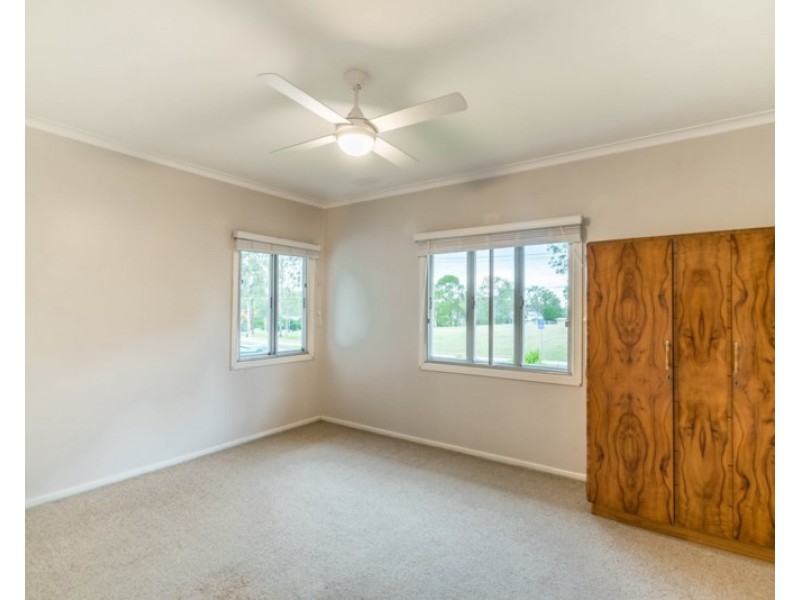 35 Macnaughton Street, Stafford QLD 4053