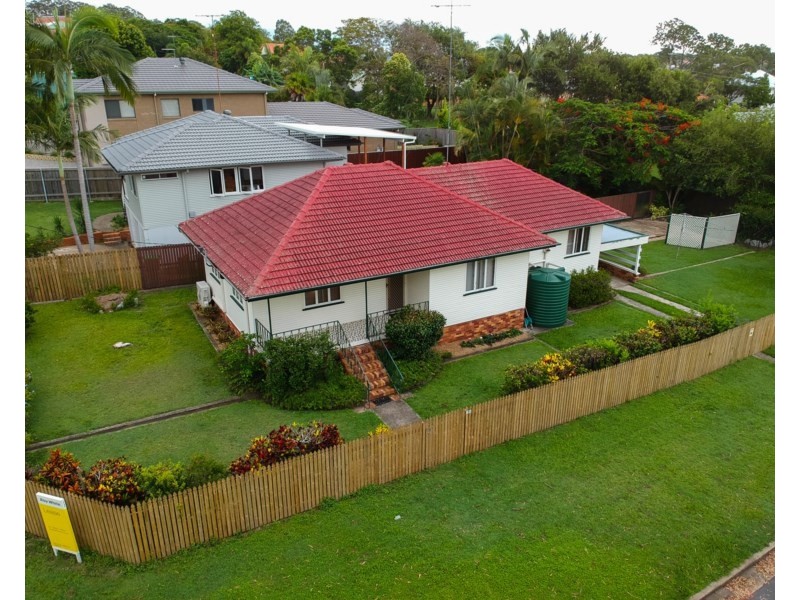 35 Macnaughton Street, Stafford QLD 4053