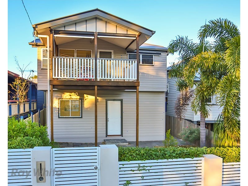 3 Baradine Street, Newmarket QLD 4051