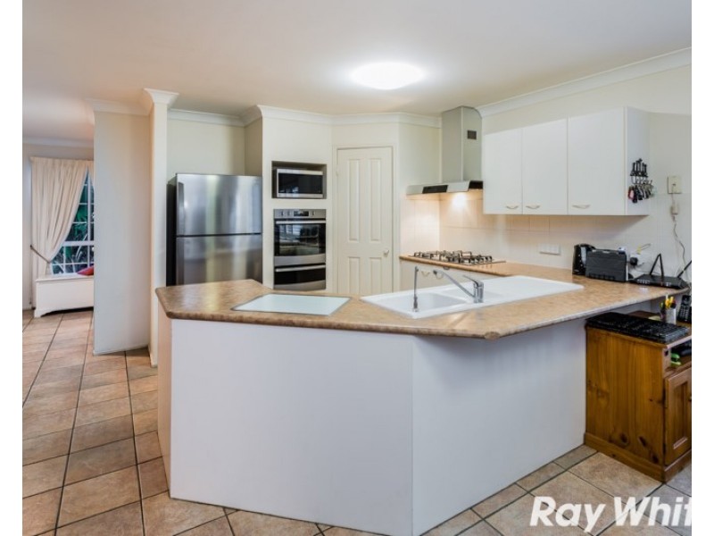 10 Minnelli Place, Mcdowall QLD 4053