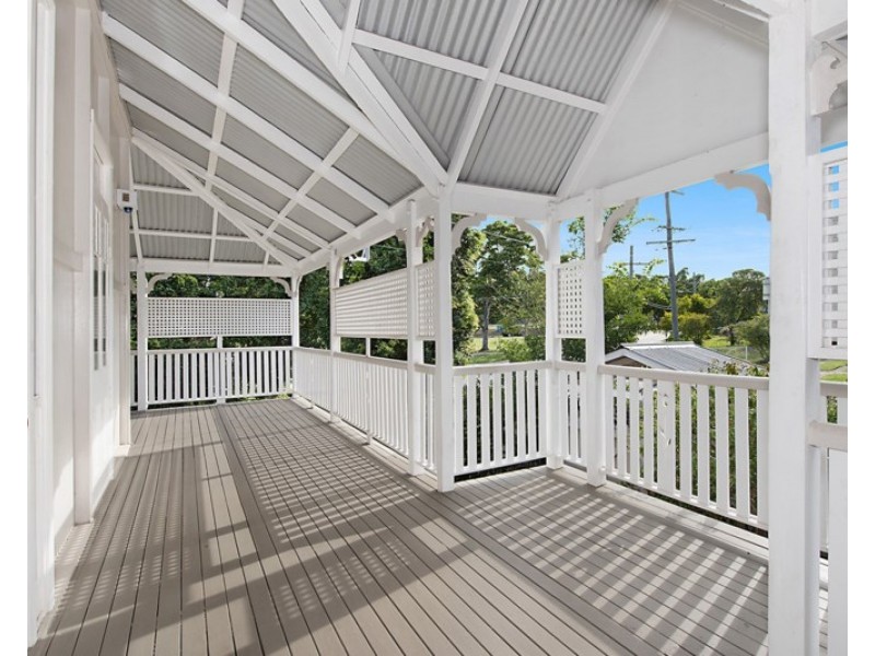 4 Inglis Street, Grange QLD 4051