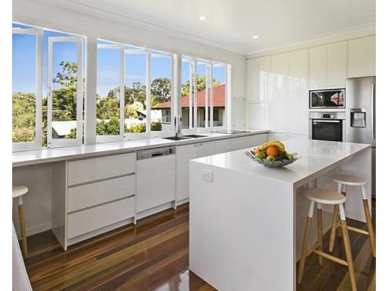 16 Strathfield Street, Tarragindi QLD 4121