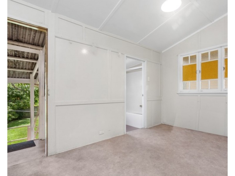 18 Lincoln Street, Wilston QLD 4051