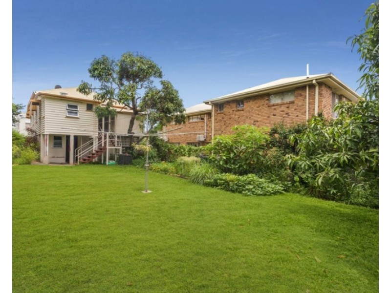 18 Lincoln Street, Wilston QLD 4051