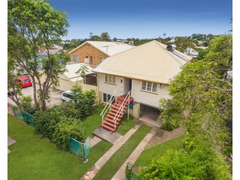 18 Lincoln Street, Wilston QLD 4051