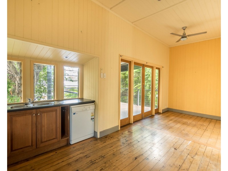 6 Rees Street, Kelvin Grove QLD 4059
