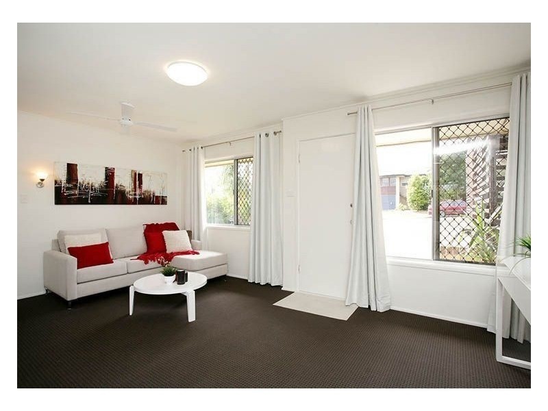 48 Gordon Road, Ferny Hills QLD 4055