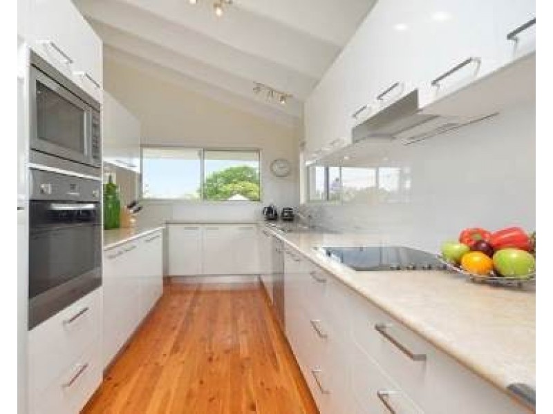 14 Duff Street, Wavell Heights QLD 4012