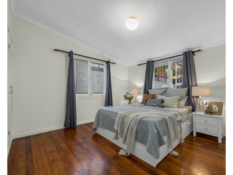 192 Kitchener Road, Kedron QLD 4031