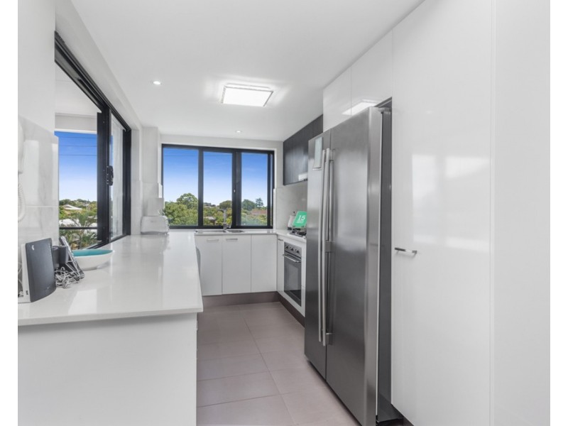 8/4 Garnet Street, Clayfield QLD 4011