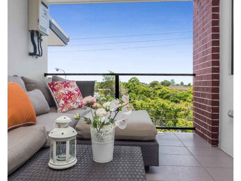 8/4 Garnet Street, Clayfield QLD 4011