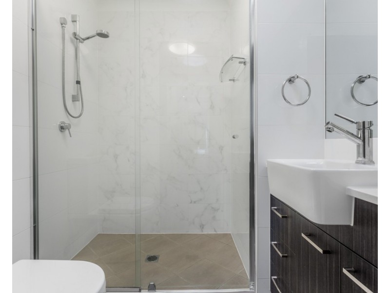 8/4 Garnet Street, Clayfield QLD 4011