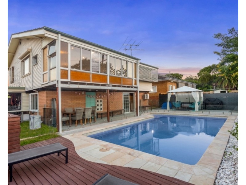 32 Achilles Street, Kedron QLD 4031