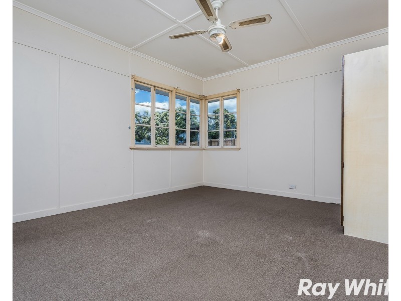 17 Allowrie Street, Stafford QLD 4053