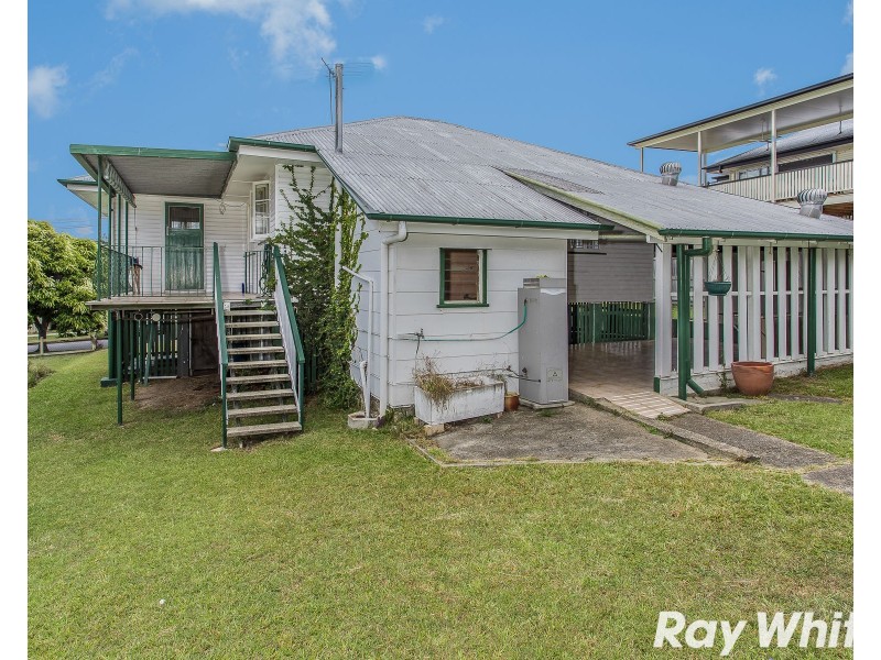 17 Allowrie Street, Stafford QLD 4053