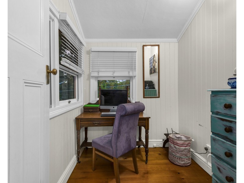 64 The Drive, Bardon QLD 4065