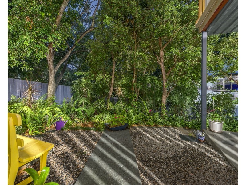 64 The Drive, Bardon QLD 4065