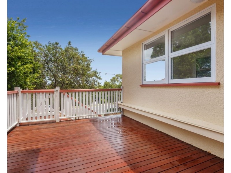 232 Edinburgh Castle Road, Wavell Heights QLD 4012