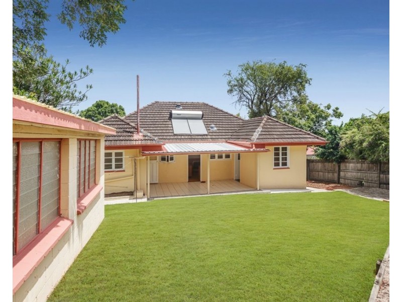 232 Edinburgh Castle Road, Wavell Heights QLD 4012